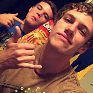 Meet your Posher, Hunter